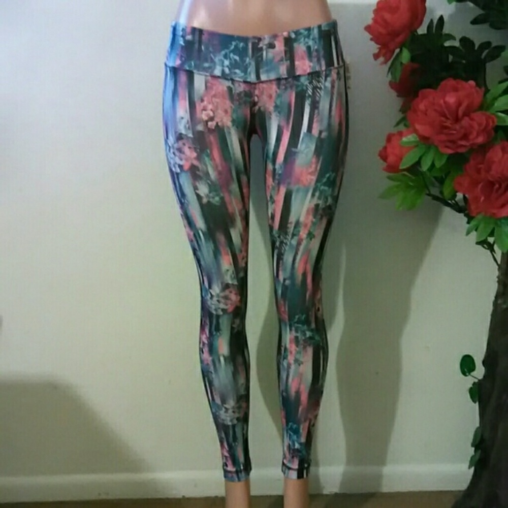 SALE Brand New Material Girl Yoga/Leggings